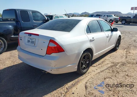 2010 Ford Fusion Se z USA, uszkodzony, nr VIN 3FAHP0HA1AR295211